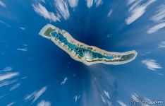 1500 meters above Caroline atoll, pinnacle of creation in the loneliness of the Pacific Ocean